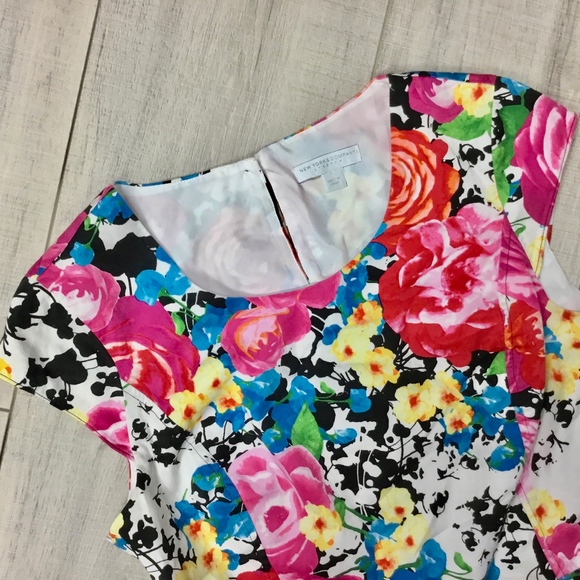 New York & Company peplum floral top - Picture 2 of 7